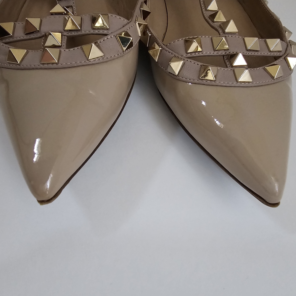 Valentino Garavani EU37 Rockstud Flats / Nude Patent Leather / Great Condition - Picture 3 of 11